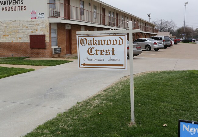Oakwood Crest Furnished Upgraded Apartments Euless Tx