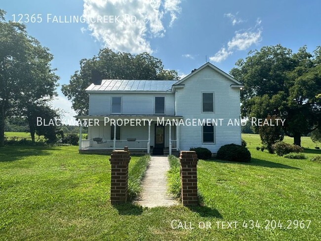 Farm House In Bedford County Near Huddleston Falling Creek Rd