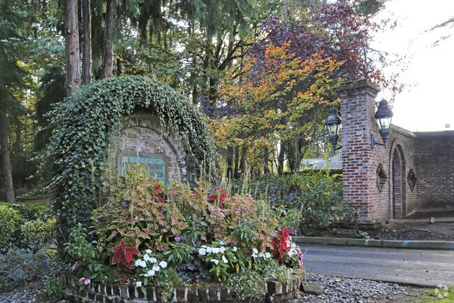 Oswego Pointe Apartments Lake Oswego Or Oswego Pointe Apartments Lake Oswego Or