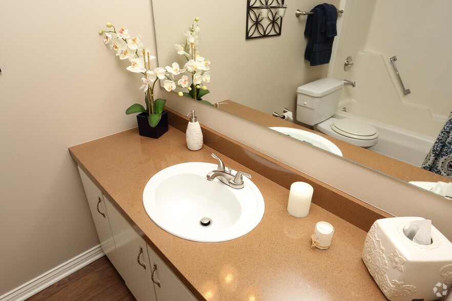 Bathroom Sinks Louisville Ky post oak - louisville, ky | apartment finder Bathroom Sinks Louisville Ky post oak - louisville, ky | apartment finder