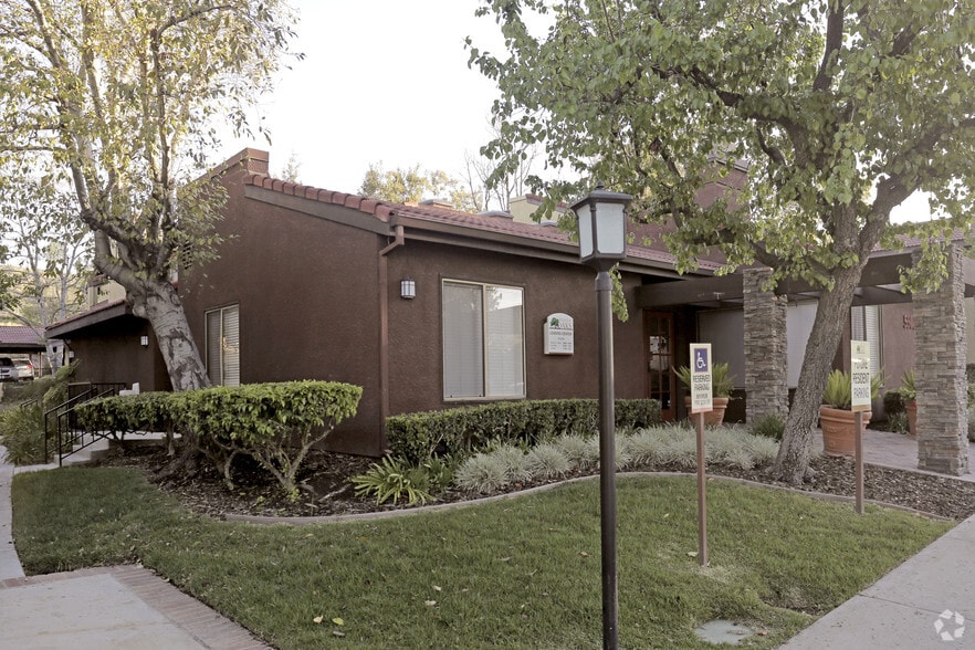 Indian Oaks Apartments Simi Valley, CA Apartment Finder