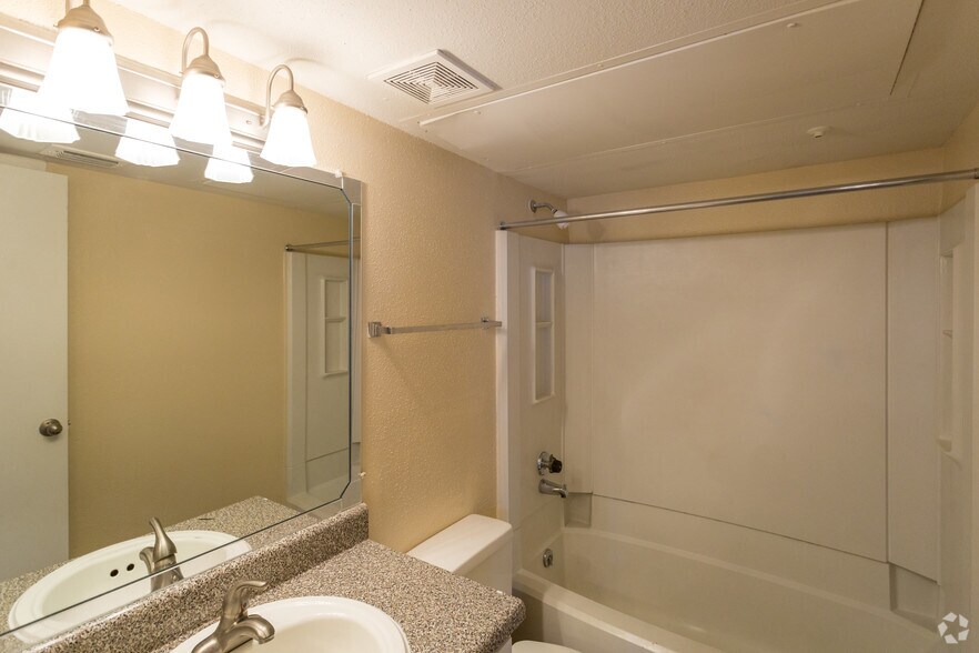 Bathroom Fixtures Nashville Tn creekstone apartments - nashville, tn | apartment finder Bathroom Fixtures Nashville Tn creekstone apartments - nashville, tn | apartment finder