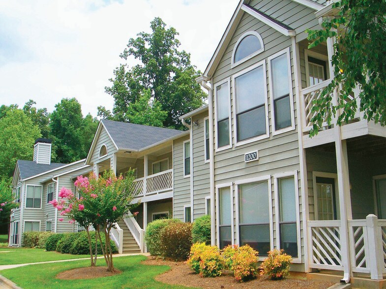 The Park at Oak Ridge Greensboro, NC Apartment Finder