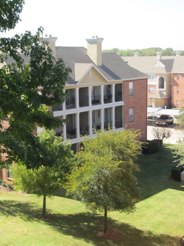 Riverhill Grand Prairie, TX Apartment Finder