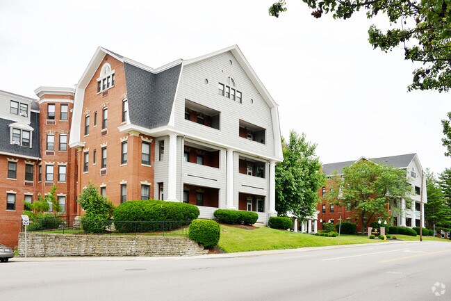 Haddon Hall Apartments - Cincinnati, OH | Apartment Finder Haddon Hall Apartments - Cincinnati, OH | Apartment Finder