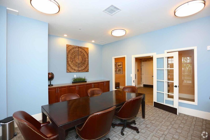 Madison New Britain Chalfont, PA Apartment Finder