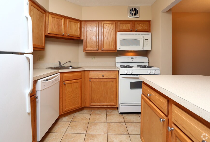 The Regency Parma, OH Apartment Finder