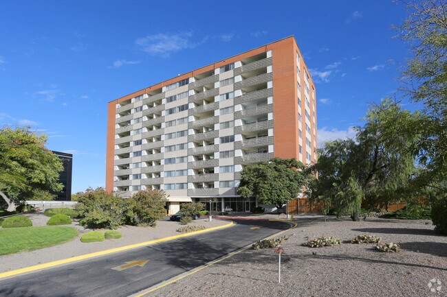 The Landmark Albuquerque, NM Apartment Finder