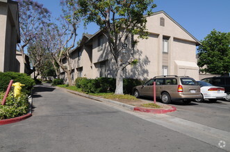 Sunstone Place - Riverside, CA | Apartment Finder