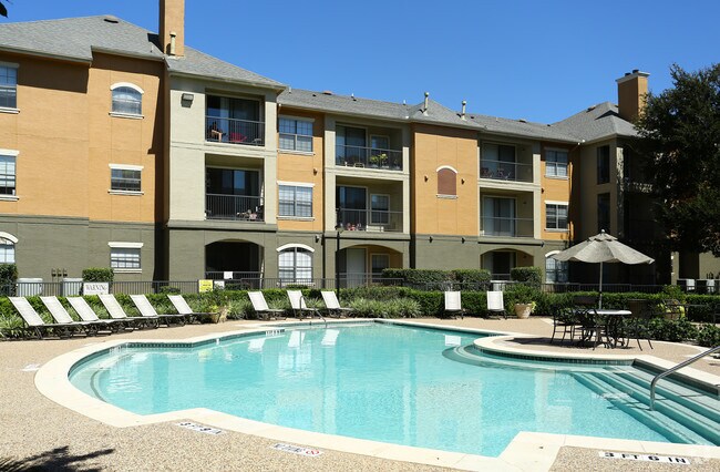 Colonial Village Apartments Austin Colonial Village Apartments Austin