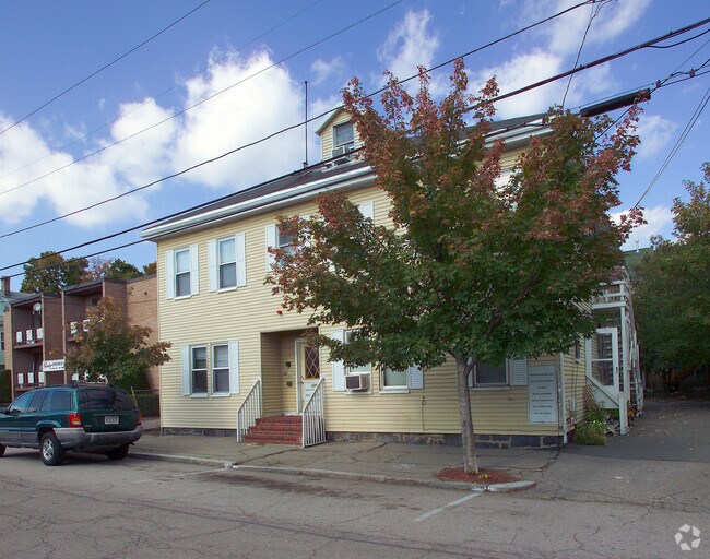 woodland manor apartments quincy ma building photo
