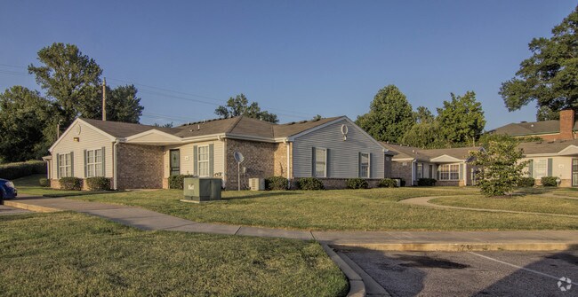 Woodglen Village Memphis, TN Apartment Finder