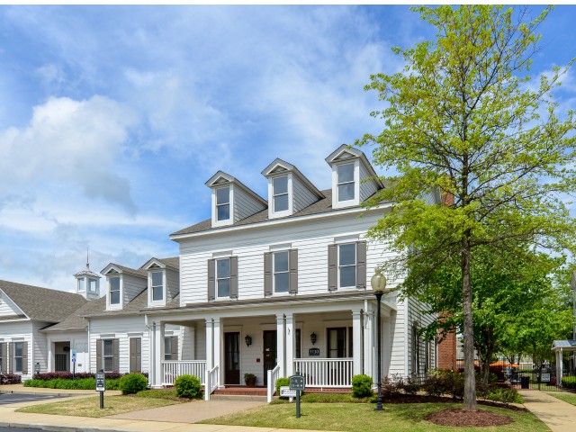 Legacy Farm Apartments - Collierville, TN | Apartment Finder