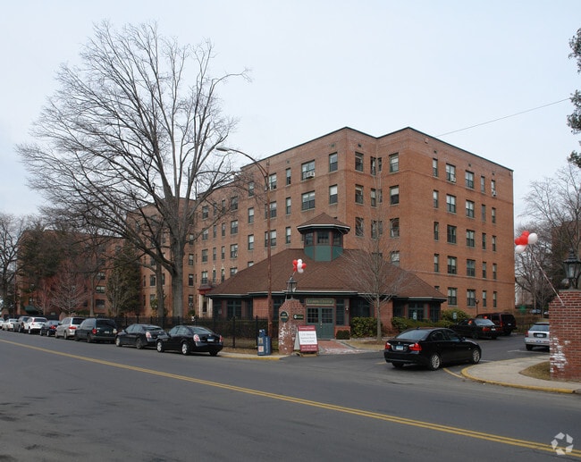 Hoyt Bedford Stamford, CT Apartment Finder