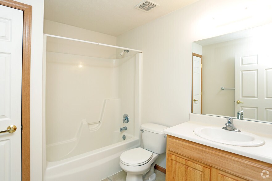 Bathroom Cabinets Lincoln Ne mystic pines - lincoln, ne | apartment finder Bathroom Cabinets Lincoln Ne mystic pines - lincoln, ne | apartment finder