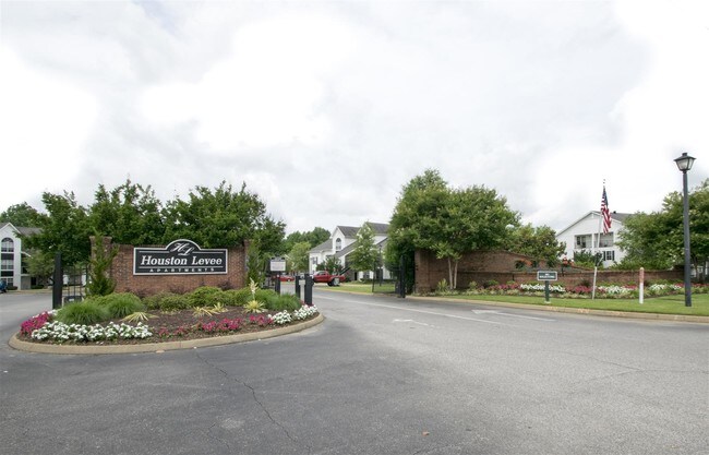 Houston Levee Apartments Cordova Tennessee Houston Levee Apartments Cordova Tennessee