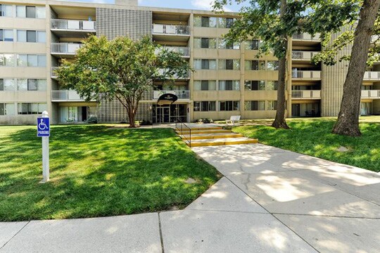 Willowbrook Apartment Homes Willowbrook Apartment Homes