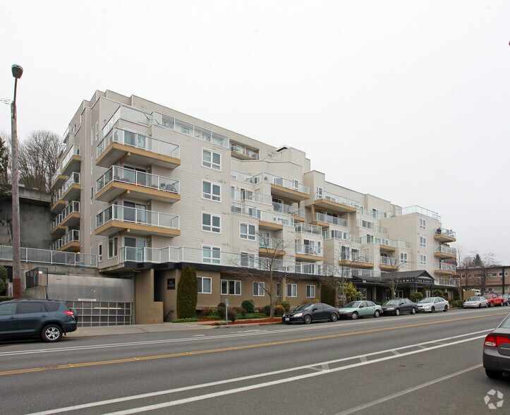 The Summit At Lake Union Seattle, WA Apartment Finder