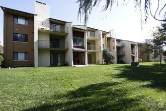 The Woods Of Fairfax Lorton Va Apartment Finder Building Photo The Woods Of Fairfax