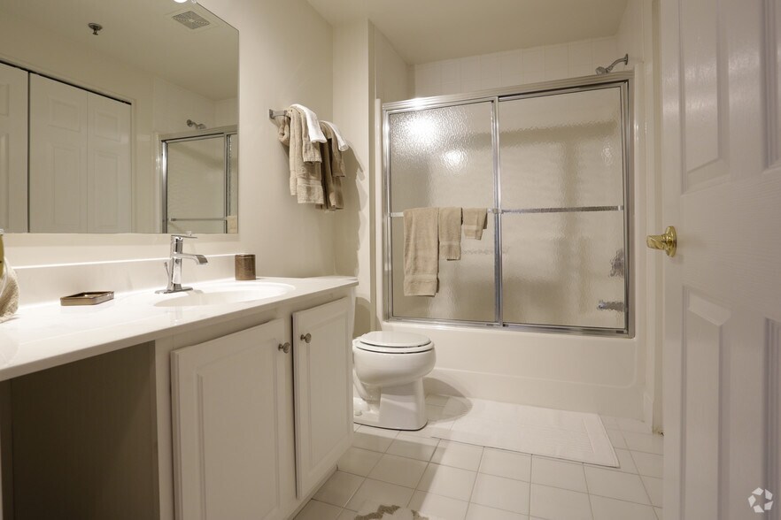 Bathroom Fixtures King Of Prussia Pa henderson square - king of prussia, pa | apartment finder Bathroom Fixtures King Of Prussia Pa henderson square - king of prussia, pa | apartment finder
