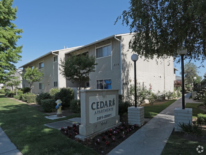 Cedar Apartments Clovis, CA Apartment Finder