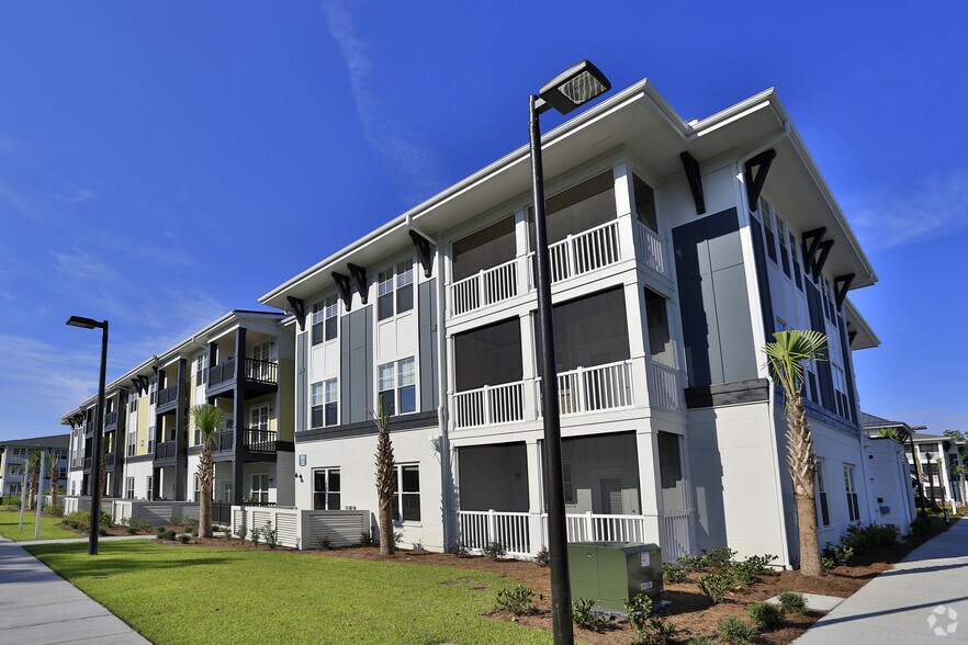 Spyglass Seaside Charleston, SC Apartment Finder