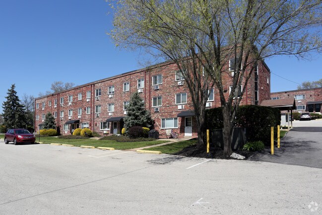 Radnor Apartments Building J Radnor Apartments Building J