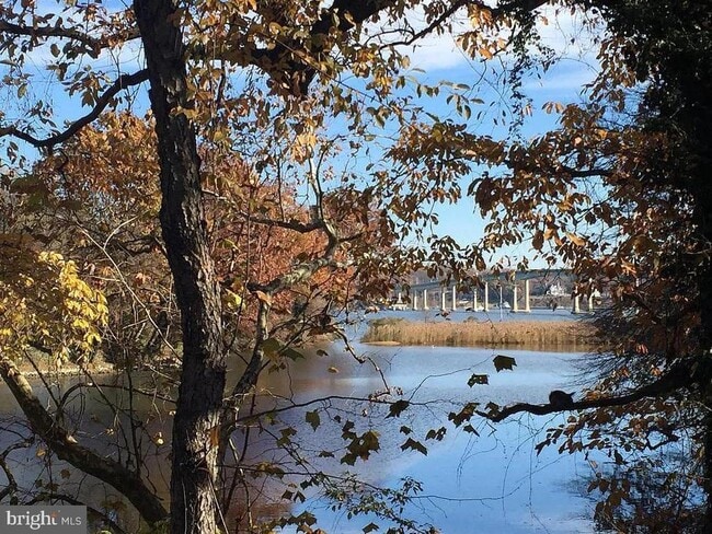 Building Photo - 22 S Monroe Rd