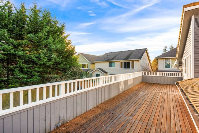 Building Photo - Wonderful 3BD Finn Hill Home in Kirkland w...