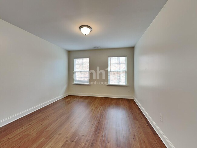 Building Photo - 3232 Grange Ct