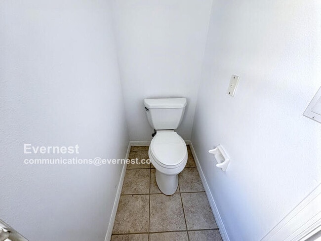 Building Photo - 2307 Twickingham Ct