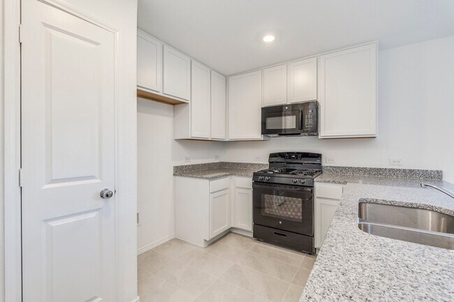 Building Photo - 8721 Whistling Duck Dr