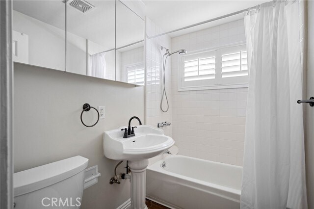 Building Photo - 11243 Paso Robles Ave