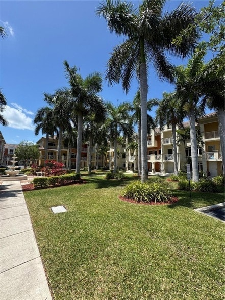 Building Photo - 2710 NE 184th Terrace