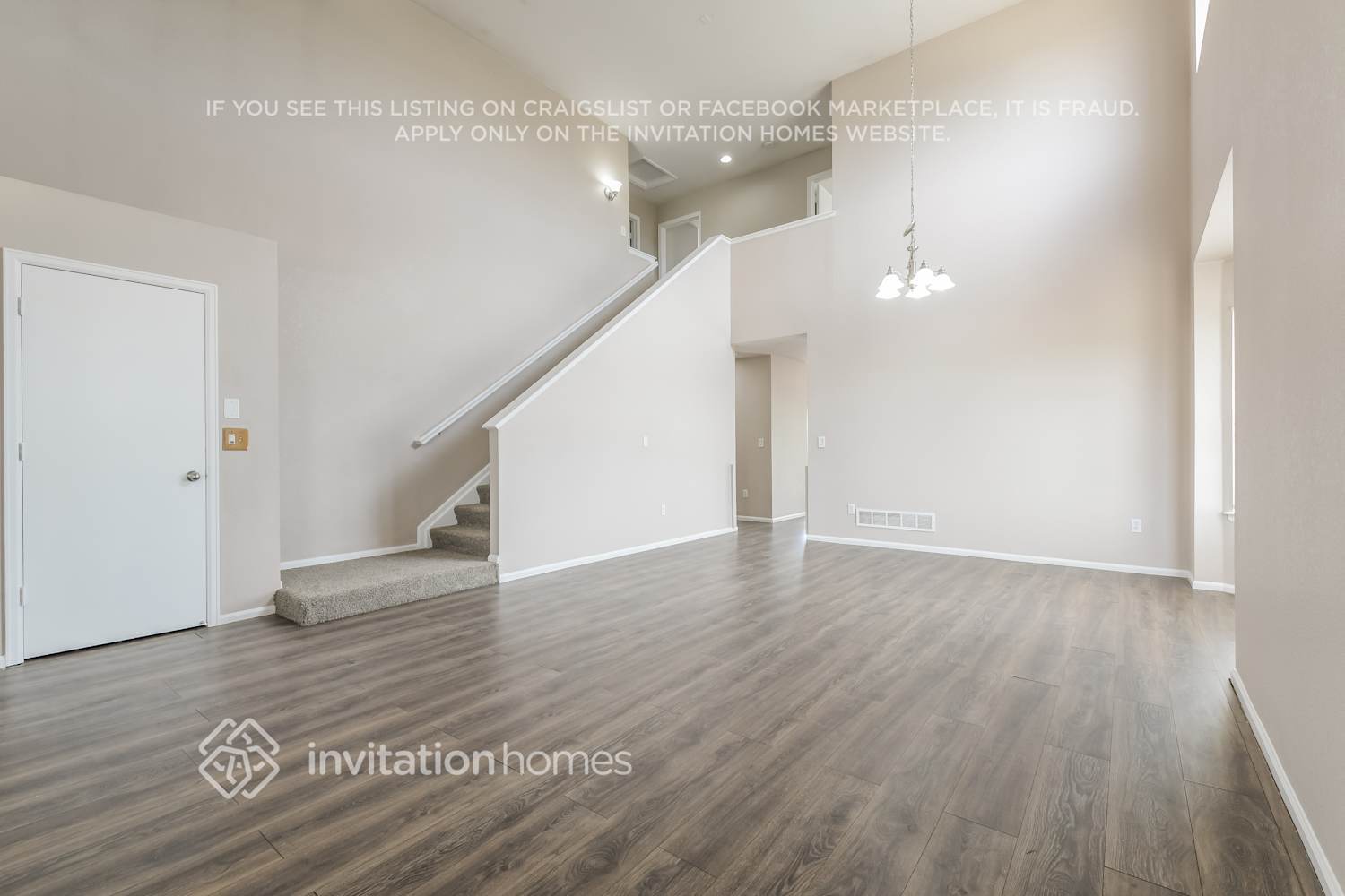 Building Photo - 9500 E 112th Dr
