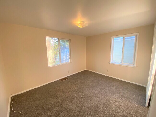 Building Photo - Convenient Aurora Location Near Anschutz Medical Campus And Stanley Marketplace