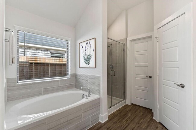 Building Photo - 9903 Silverling Ct