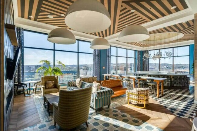 Building Photo - 309 Vine St