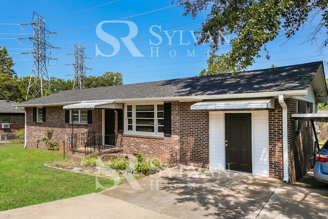 Building Photo - 218 Lily St