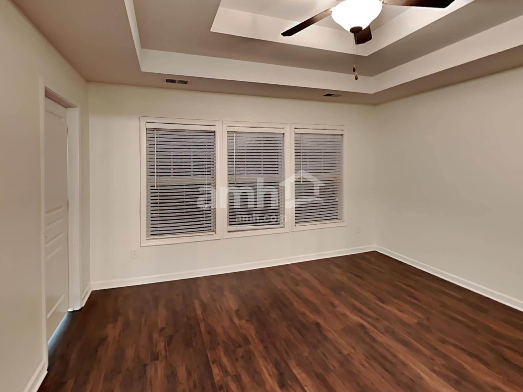 Building Photo - 308 Downing Creek Trl