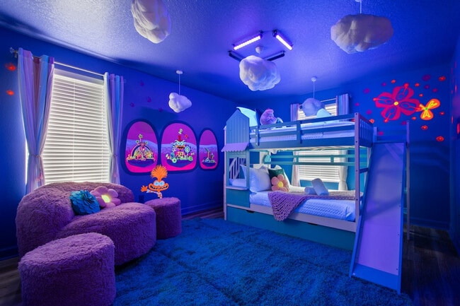 Building Photo - 4761 Kings Castle Cir