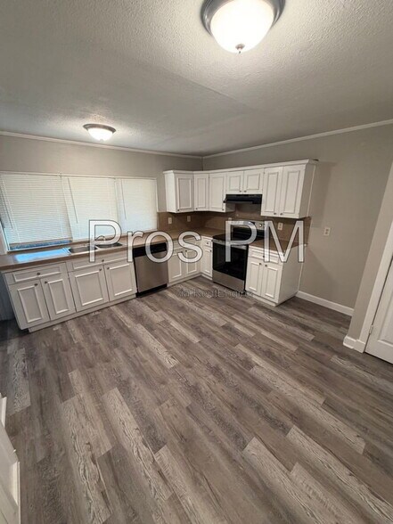 Building Photo - 1244 Winterwood Dr