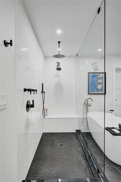 Building Photo - 3206 Robbins Rd