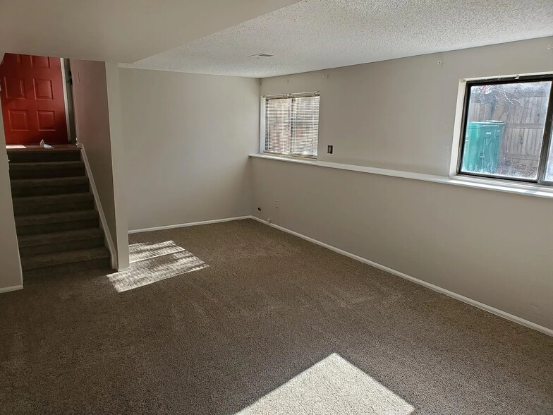 Building Photo - 10463 Garland Way