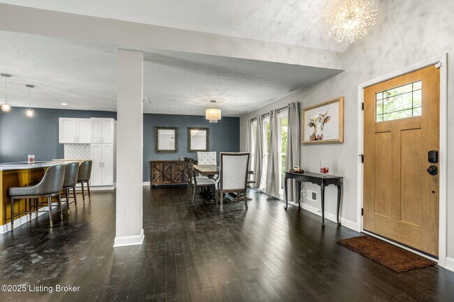 Building Photo - 8715 US-42