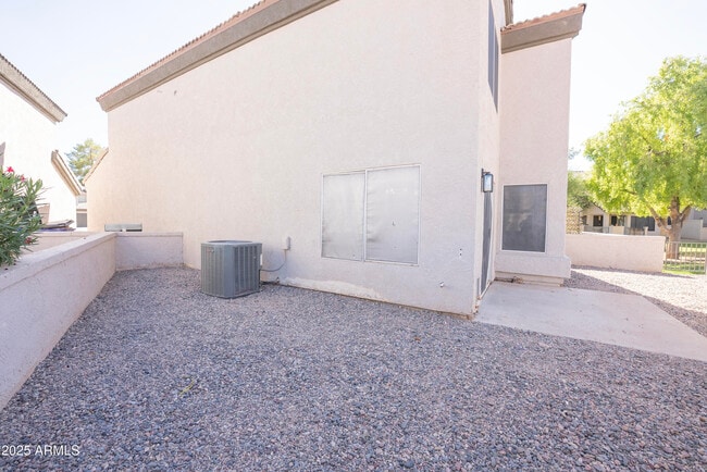 Building Photo - 413 S Sunrise Dr