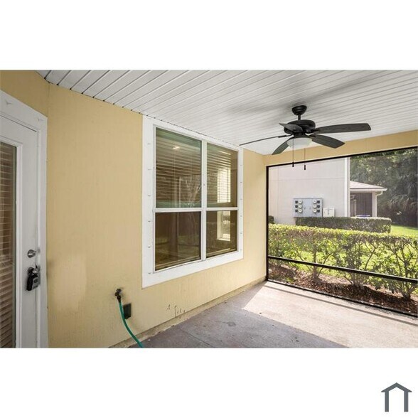 Building Photo - 408 Walnut Dr