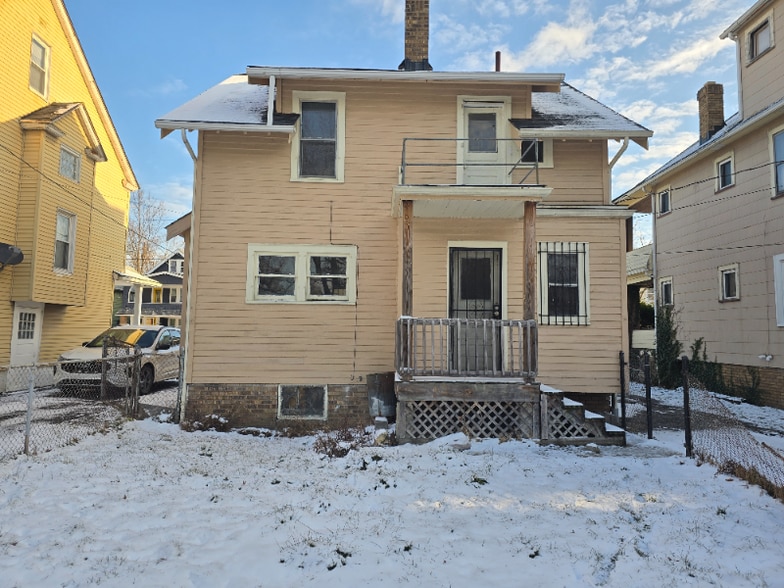 Building Photo - 1724 Cliffview Rd