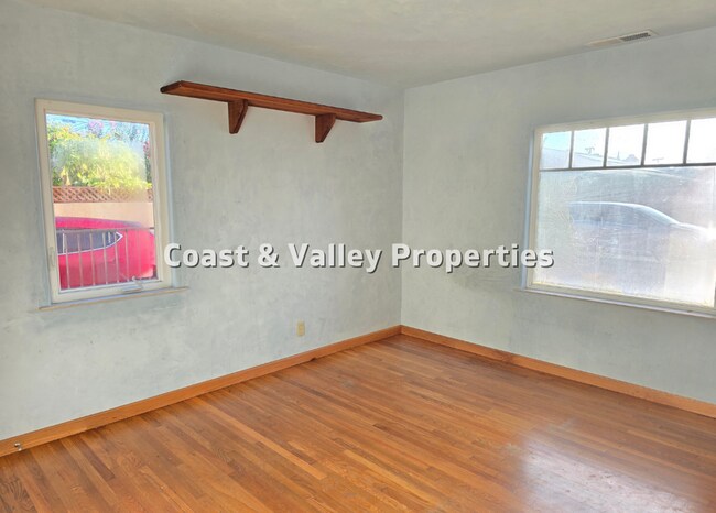 Building Photo - South Salinas Home for RENT!!!