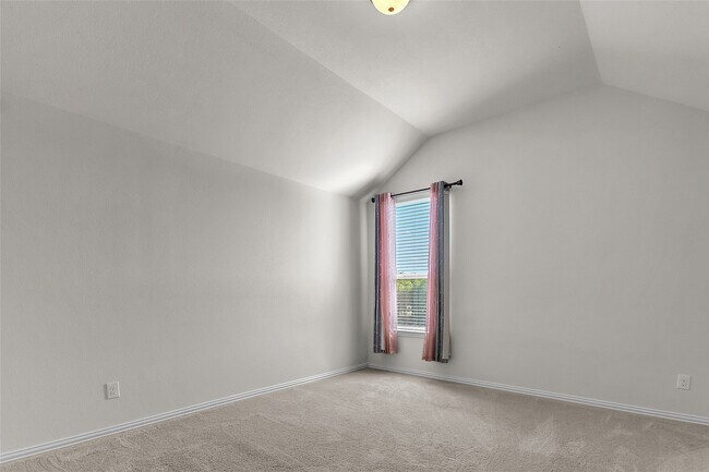 Building Photo - 1209 Rogers Parkway